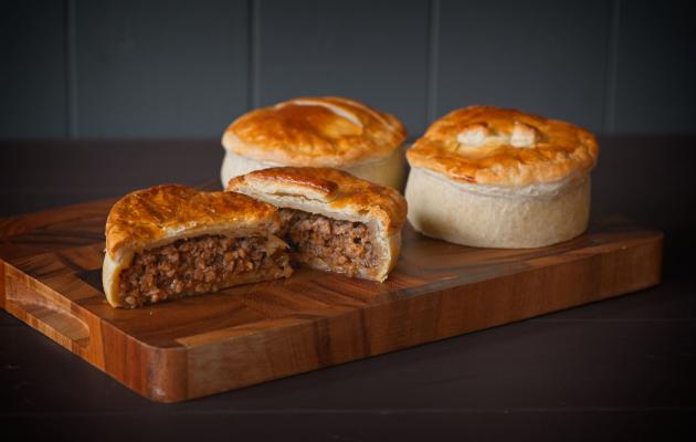 mince and onion pies